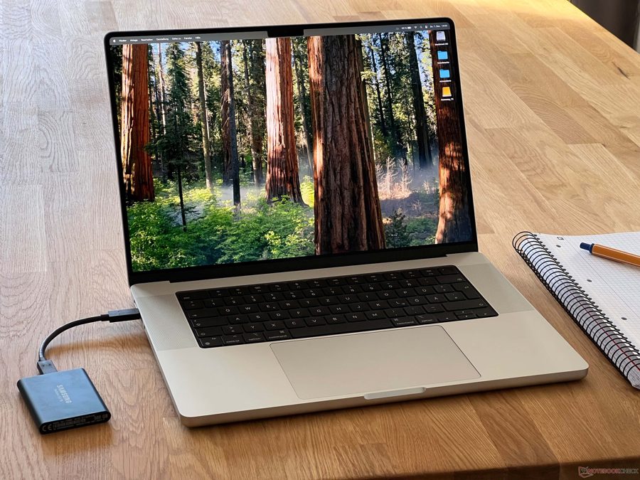 MacBook Pro 16 M4 Max — фото 1